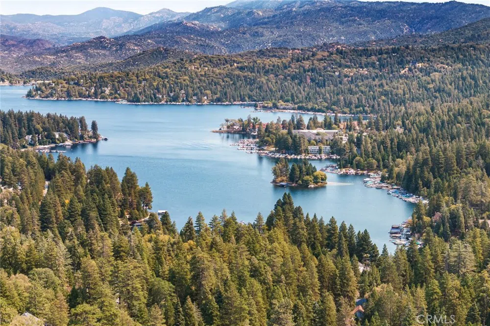 175 Golf Course Road Lake Arrowhead, CA 92317