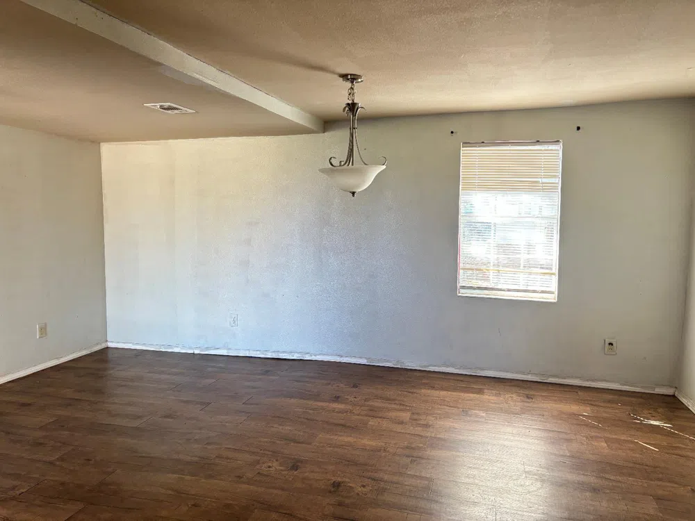 905 W Lynn Street Slaton, TX 79364