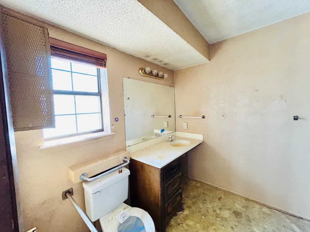 305 SE 11th Street Lamesa, TX 79331