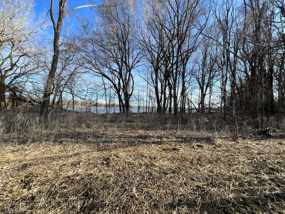 18 Cottonwood Lake Boulevard Windom, MN 56101