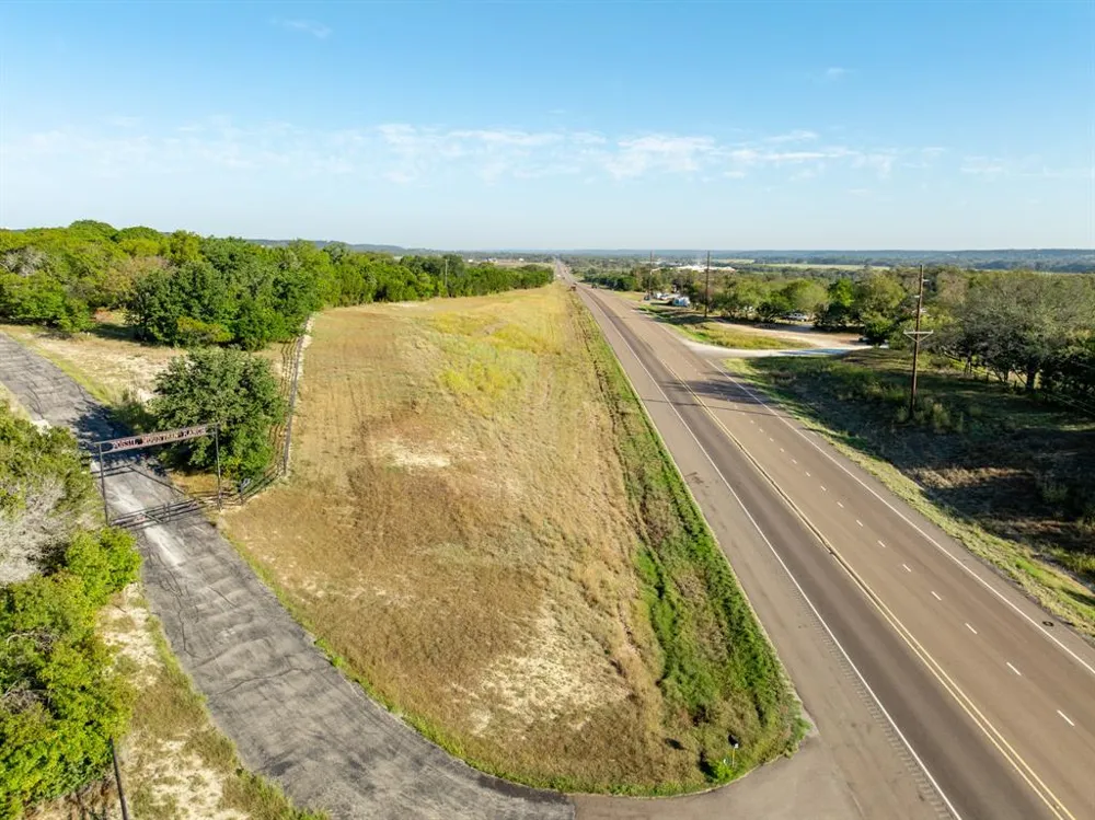 Tx-6 Clifton, TX 76634