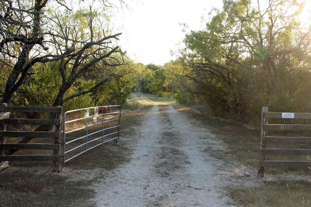 11445 Fm 1854 Dale, TX 78616