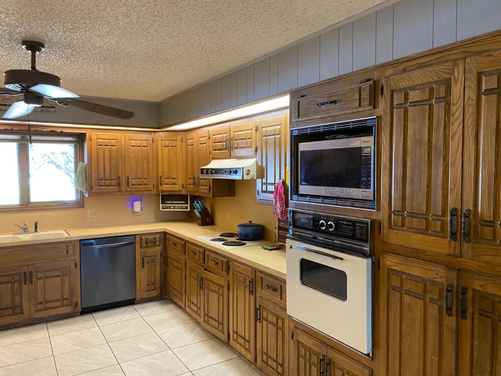 201 Henderson Amherst, TX 79312