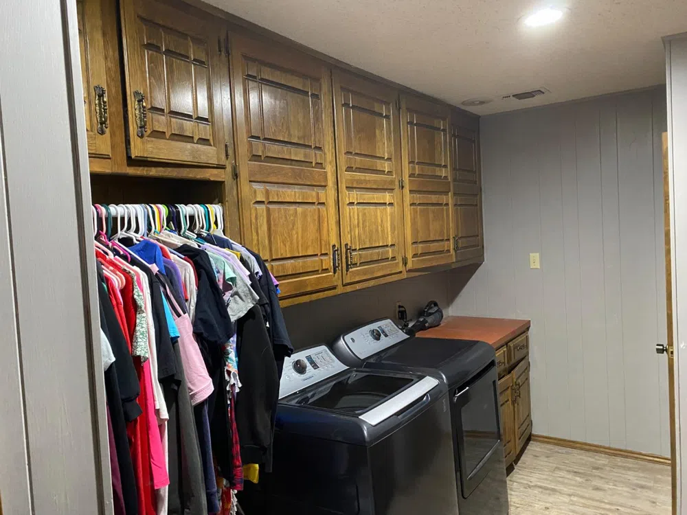 201 Henderson Amherst, TX 79312