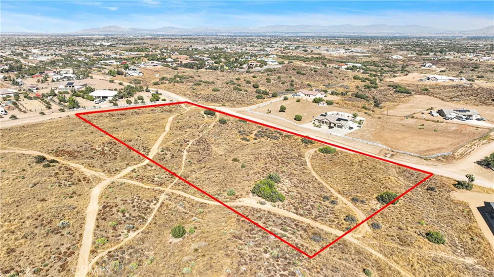 Meadowlark Avenue Oak Hills, CA 92344