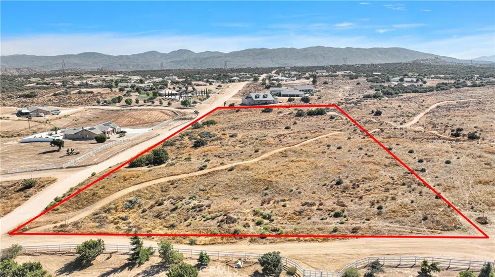 Meadowlark Avenue Oak Hills, CA 92344