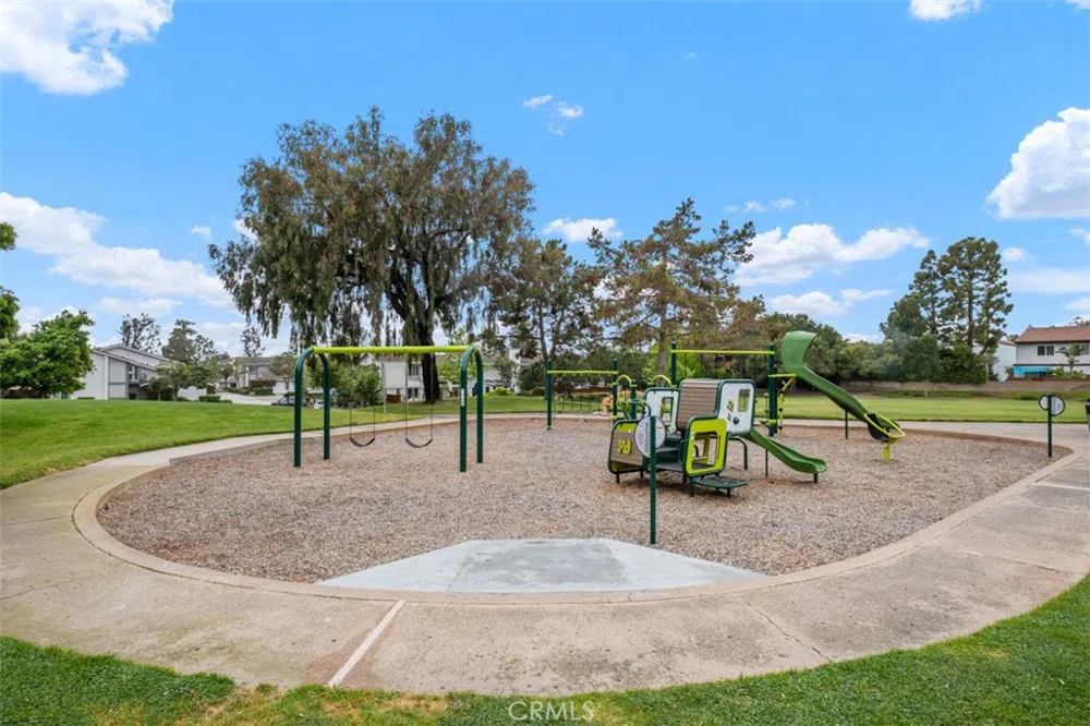 3386 Calle La Veta San Clemente, CA 92672