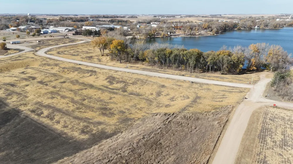 2 Cottonwood Lake Boulevard Windom, MN 56101