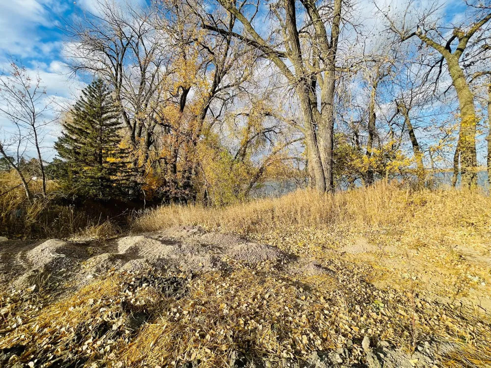 2 Cottonwood Lake Boulevard Windom, MN 56101