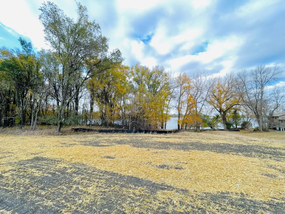 2 Cottonwood Lake Boulevard Windom, MN 56101