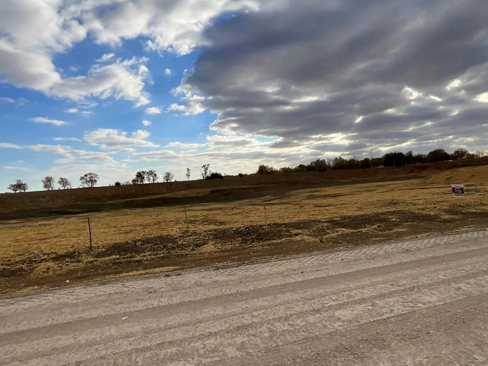 13 Cottonwood Lake Boulevard Windom, MN 56101