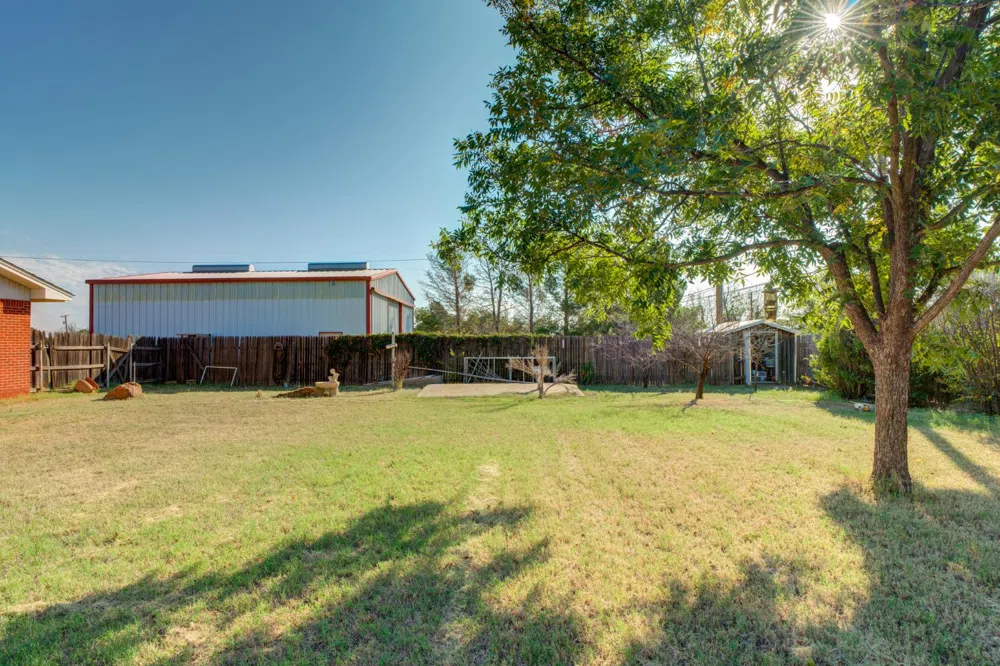 711 W 11th Street Post, TX 79356