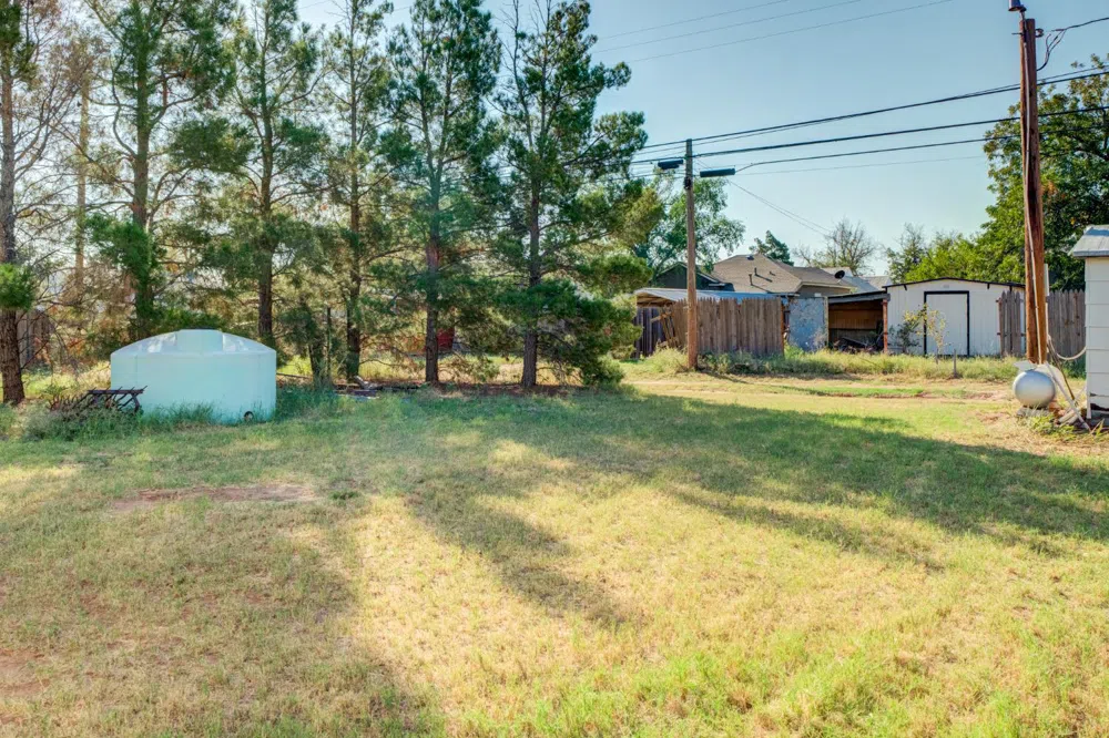 711 W 11th Street Post, TX 79356