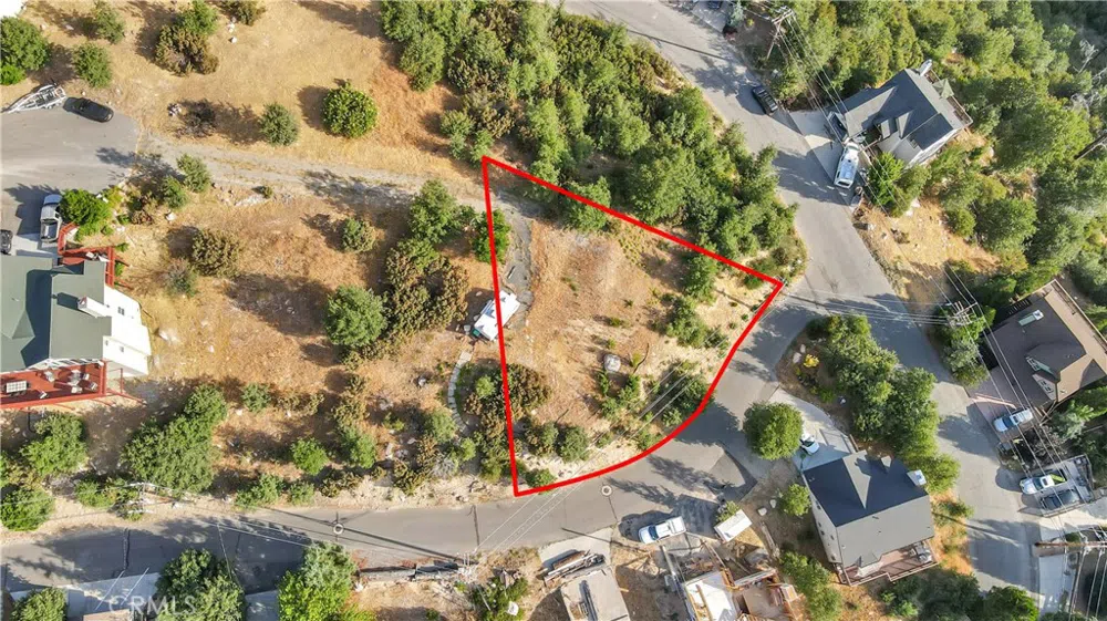 26867 Inyo Court Lake Arrowhead, CA 92352