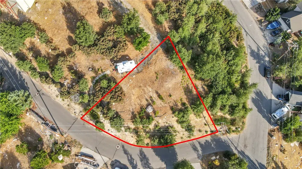 26867 Inyo Court Lake Arrowhead, CA 92352