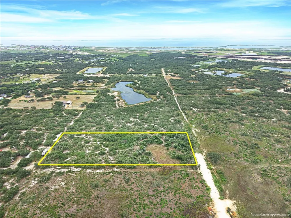 1102 Alcala Aransas Pass, TX 78336
