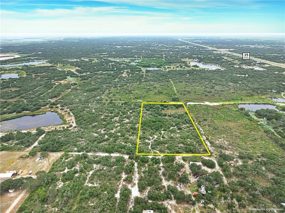 1102 Alcala Aransas Pass, TX 78336