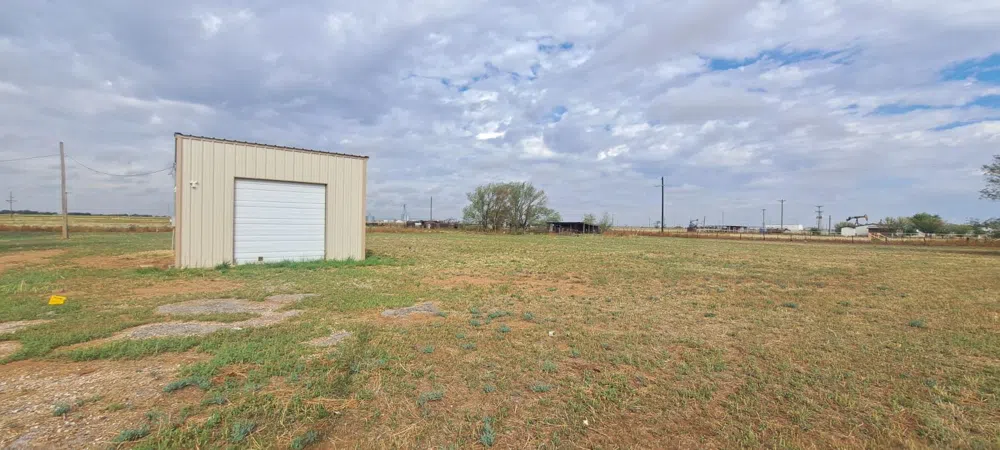 210 Ave X Levelland, TX 79336