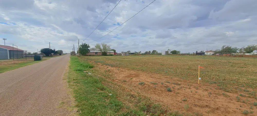 206 Ave X Levelland, TX 79336
