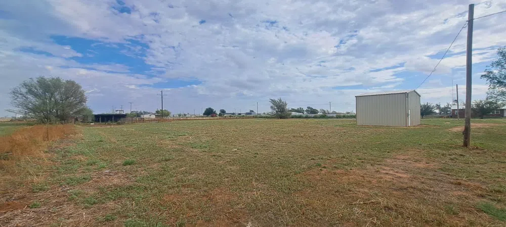 206 Ave X Levelland, TX 79336