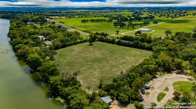 2511 Bandera Hwy Kerrville, TX 78028
