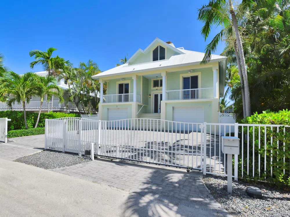 3 North Dr Key Largo, FL 33037