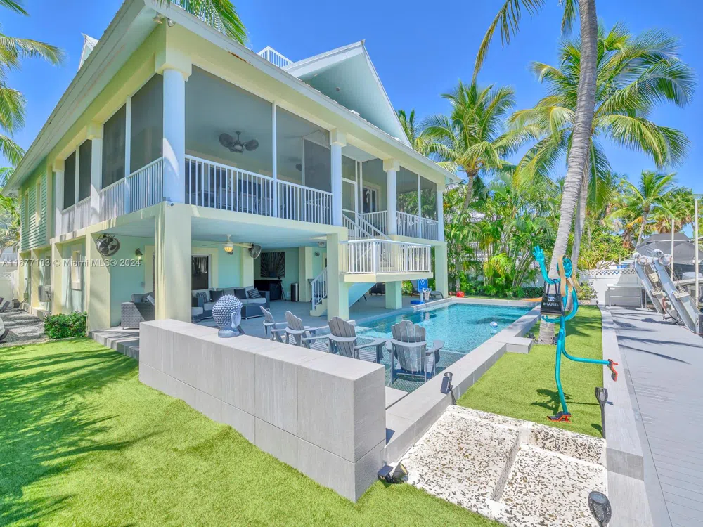 3 North Dr Key Largo, FL 33037