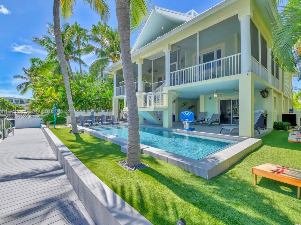 3 North Dr Key Largo, FL 33037