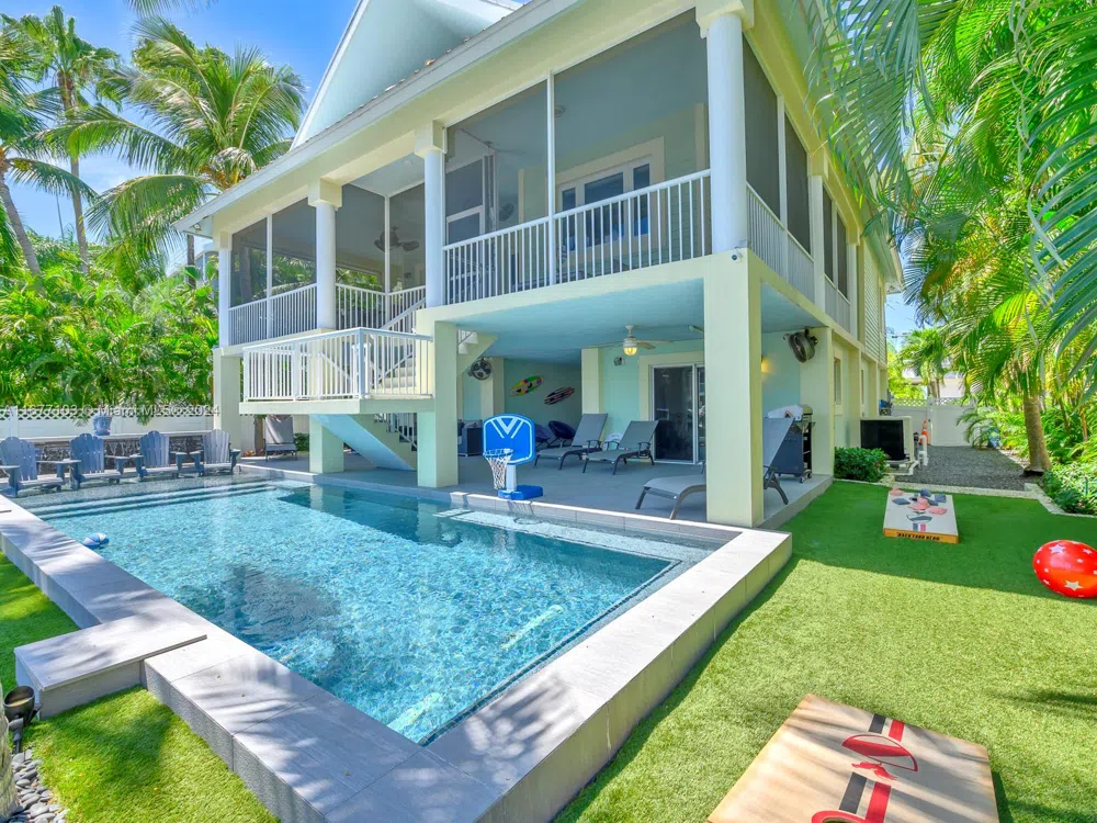 3 North Dr Key Largo, FL 33037