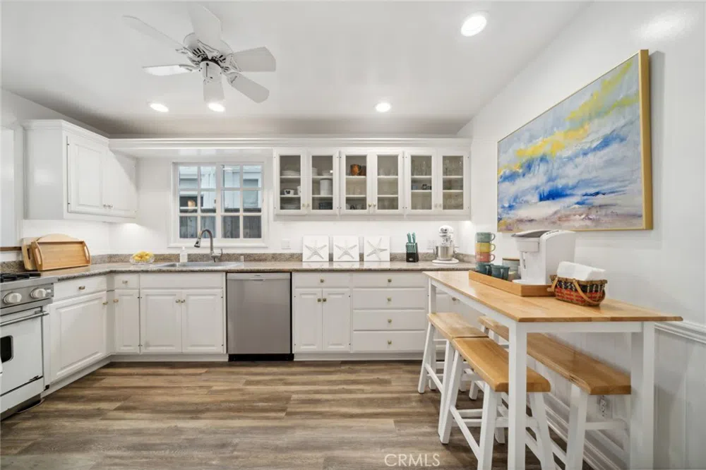 117 Amethyst Avenue Newport Beach, CA 92662