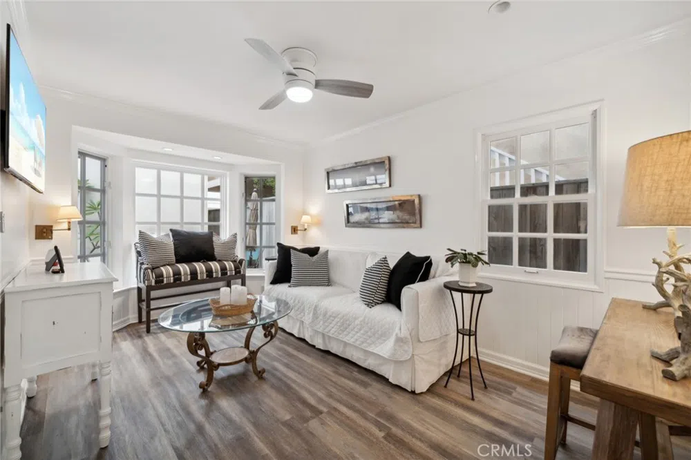117 Amethyst Avenue Newport Beach, CA 92662