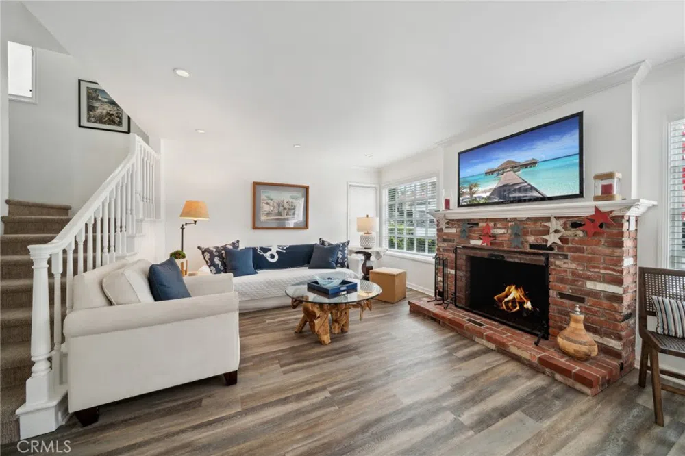 117 Amethyst Avenue Newport Beach, CA 92662