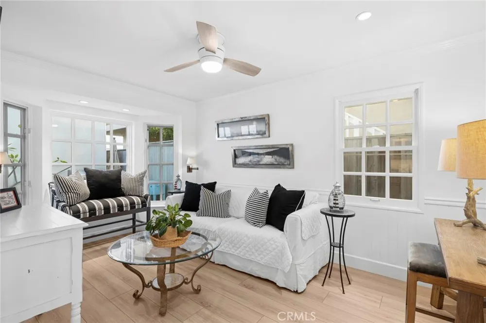 117 Amethyst Avenue Newport Beach, CA 92662