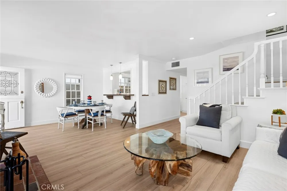 117 Amethyst Avenue Newport Beach, CA 92662
