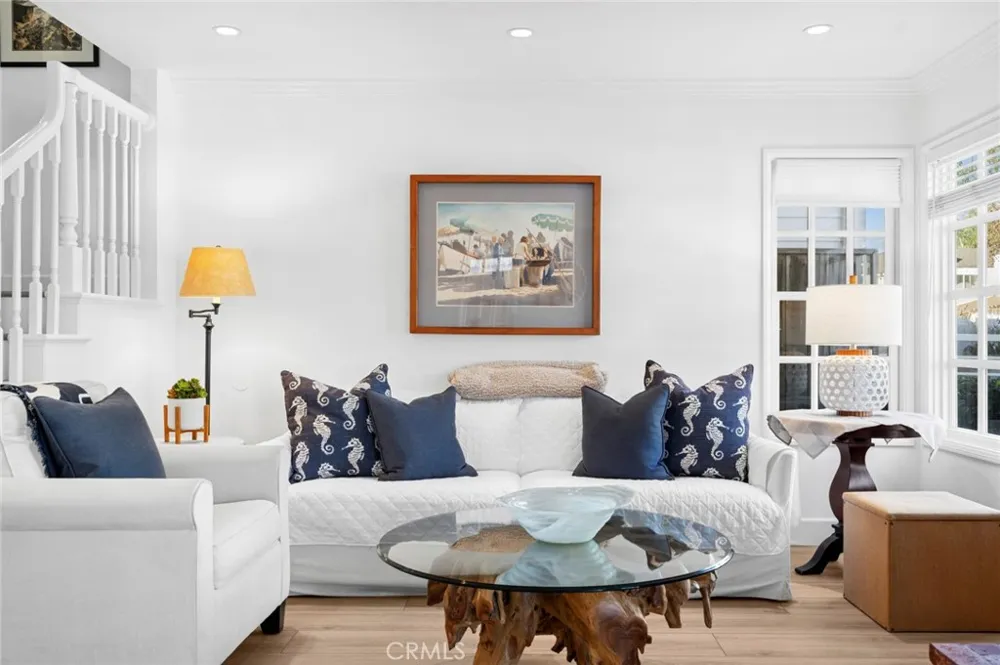 117 Amethyst Avenue Newport Beach, CA 92662