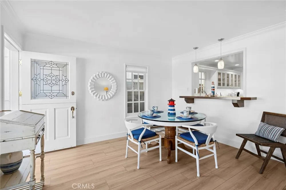 117 Amethyst Avenue Newport Beach, CA 92662