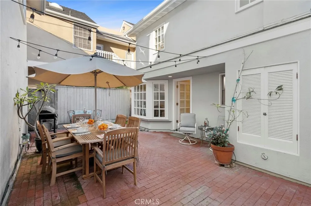 117 Amethyst Avenue Newport Beach, CA 92662