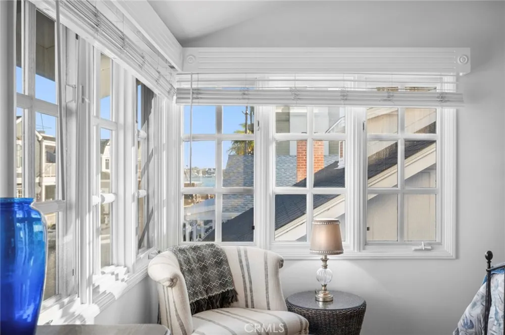 117 Amethyst Avenue Newport Beach, CA 92662