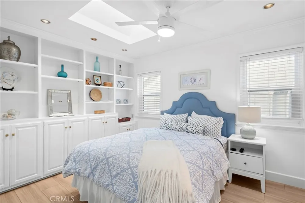 117 Amethyst Avenue Newport Beach, CA 92662