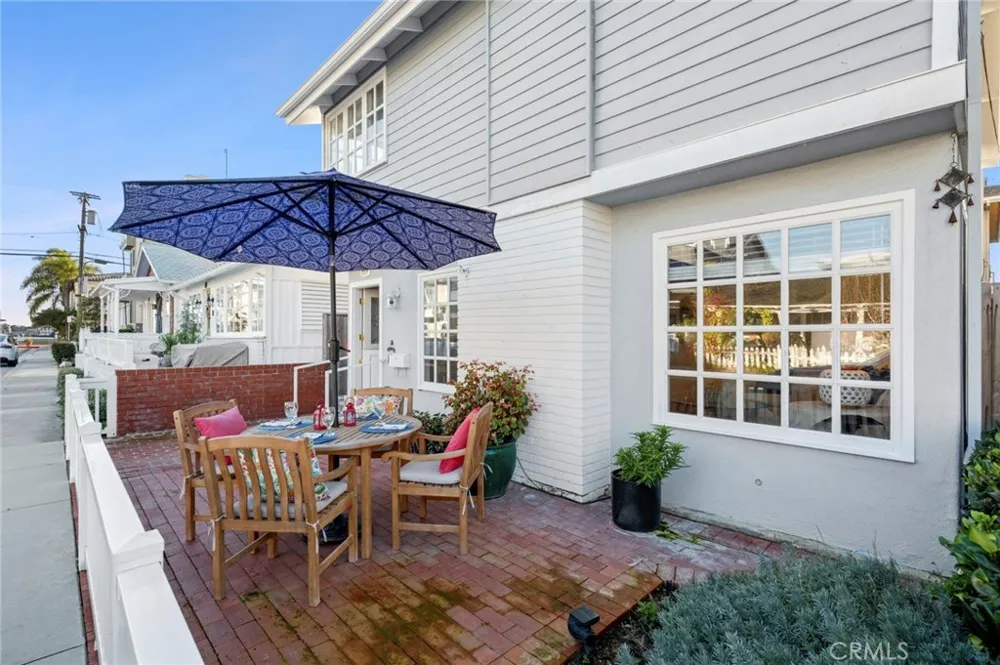 117 Amethyst Avenue Newport Beach, CA 92662