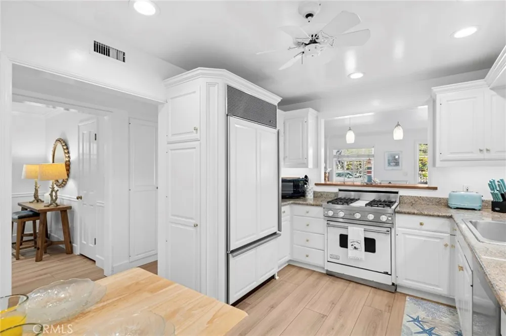 117 Amethyst Avenue Newport Beach, CA 92662
