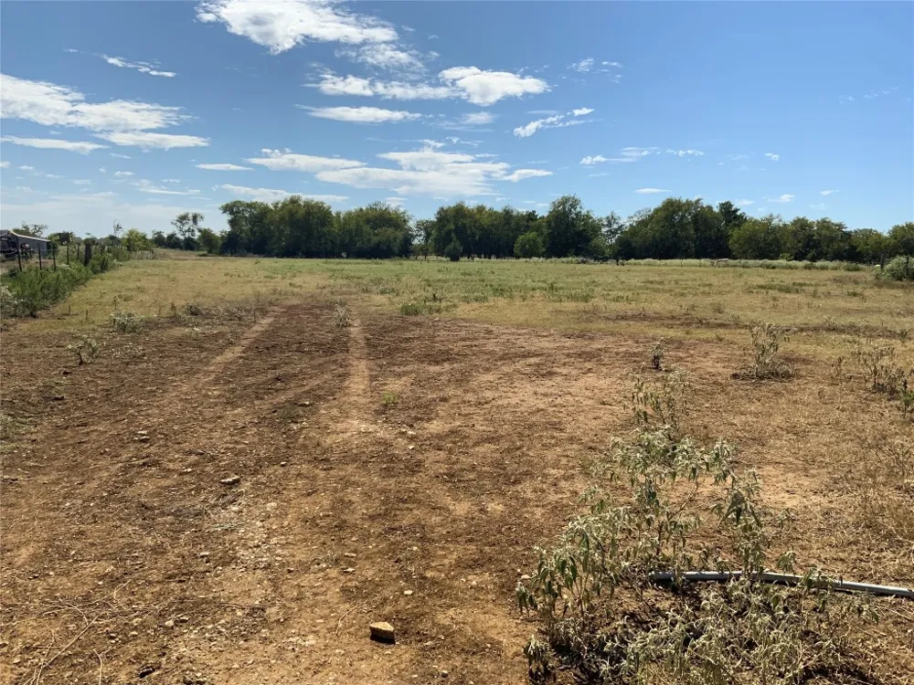 8989 Fm 141 Road Dime Box, TX 77853