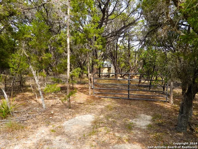 TBD SIMMONS ROAD Lakehills, TX 78063