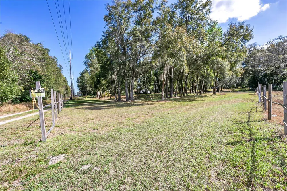 608 E 13TH STREET Apopka, FL 32703