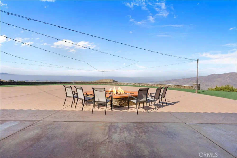 31800 Diamond View Lane Agua Dulce, CA 91390