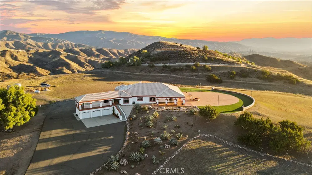 31800 Diamond View Lane Agua Dulce, CA 91390