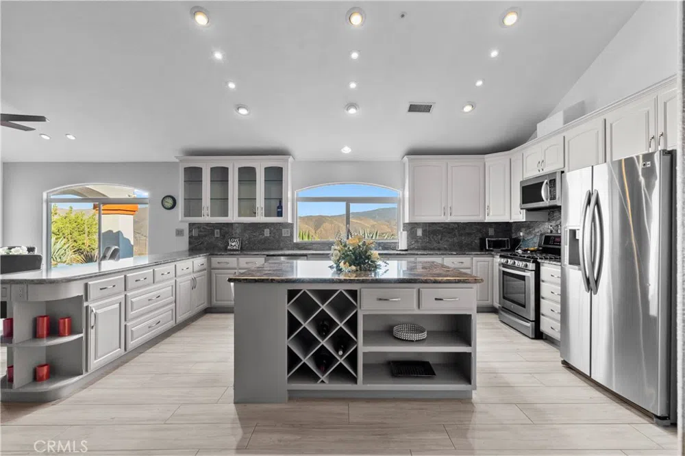31800 Diamond View Lane Agua Dulce, CA 91390