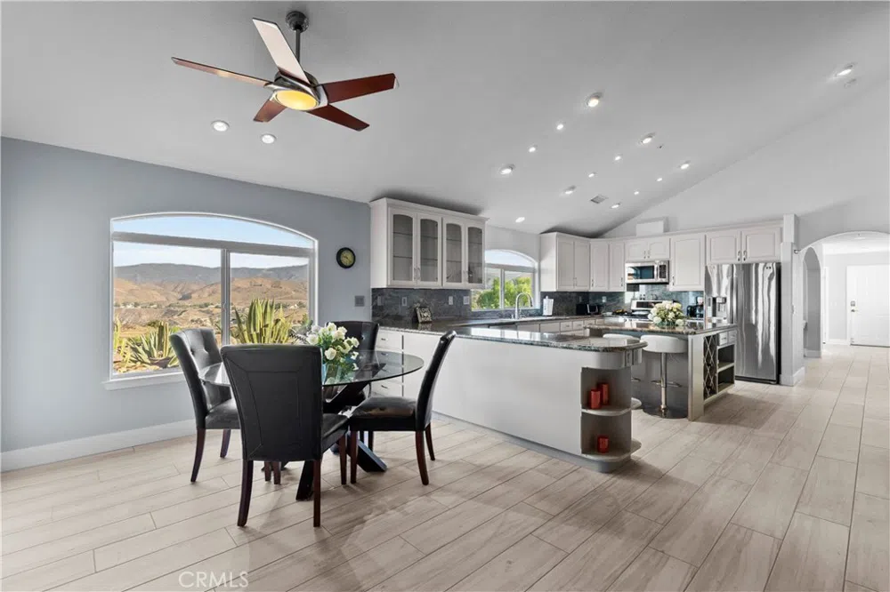 31800 Diamond View Lane Agua Dulce, CA 91390
