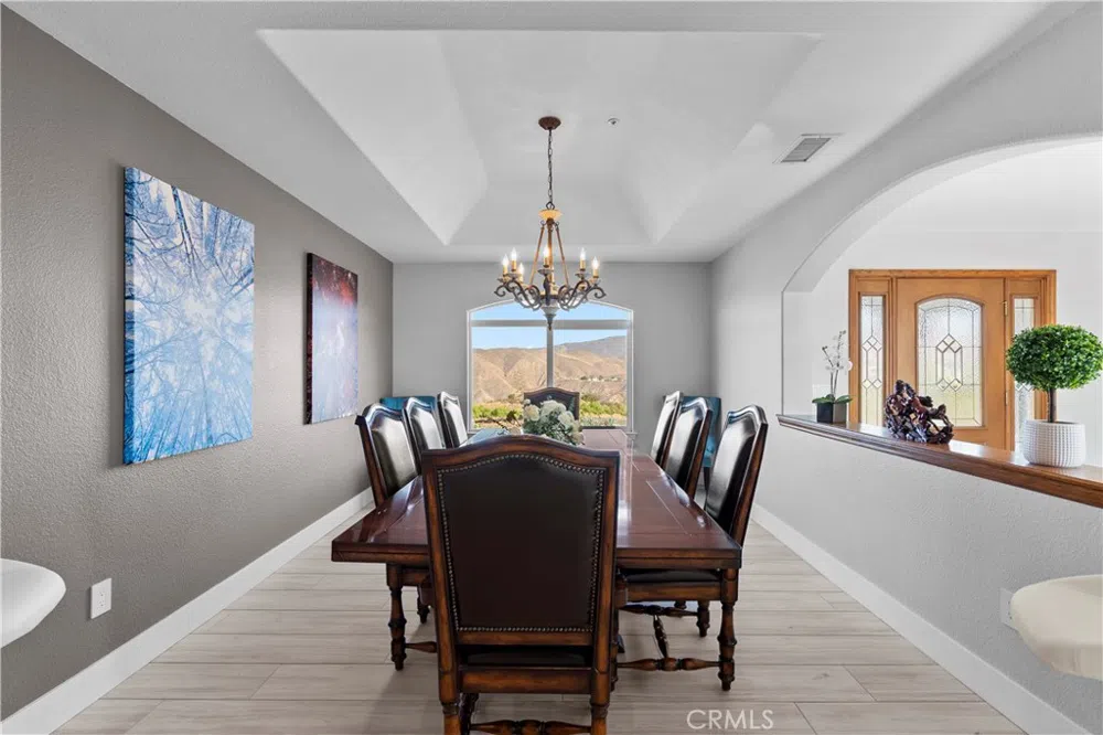 31800 Diamond View Lane Agua Dulce, CA 91390