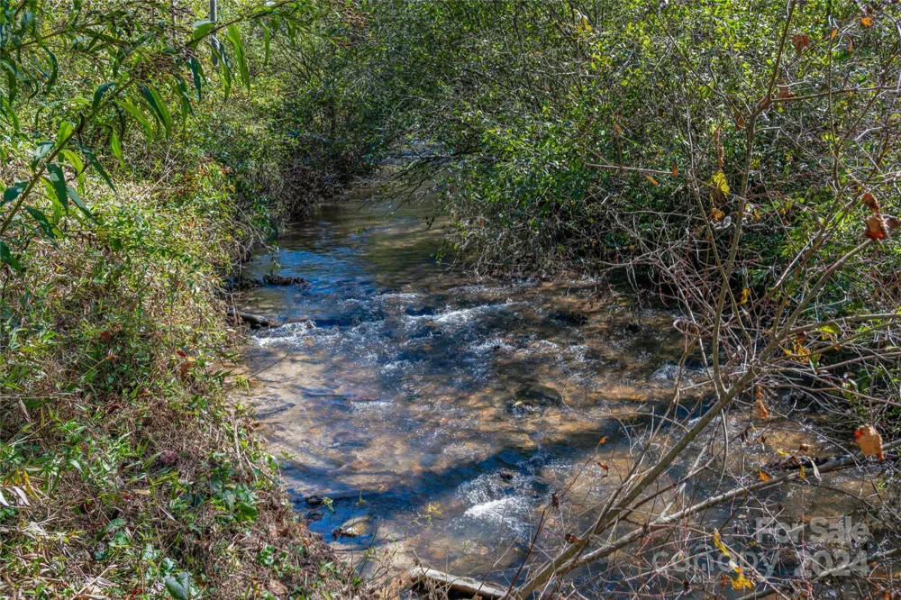 99999 Yager Farms Road Lake Toxaway, NC 28747